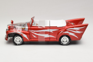 Ford De Luxe Cabriolet Greased Lightning Rood Joyride 1:18 33544 Metaal — afbeelding 3 van 5