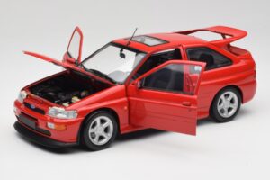 Ford Escort RS Cosworth Radiant Rood Minichamps 1:18 150089021 Metaal — afbeelding 2 van 8