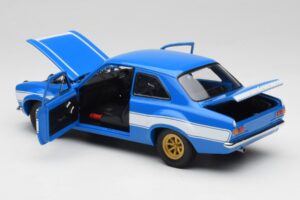 Ford Escort Mk1 RS 1600 Blauw Wit Strepen Minichamps 1:18 100688102 Metaal — afbeelding 5 van 8