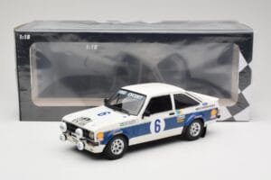 Ford Escort Mk2 RS 1800 #6 B. Waldegård / H-T. Thorszelius Ford Motor Co Winners Acropolis Rally 1977 Minichamps 1:18 1557787 — afbeelding 6 van 6