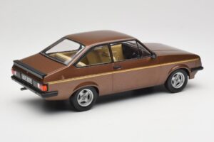 Ford Escort Mk2 RS 2000 Brown Metallic MCG 1:18 MCG18530 Metaal — afbeelding 2 van 6