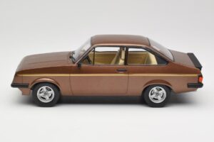 Ford Escort Mk2 RS 2000 Brown Metallic MCG 1:18 MCG18530 Metaal — afbeelding 3 van 6