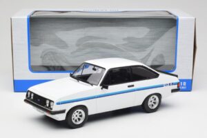 Ford Escort Mk2 RS 2000 Wit MCG 1:18 MCG18439 Metaal — afbeelding 6 van 6