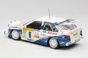 Ford Escort RS Cosworth Mobil 1 #6 F. Delecour / D. Grataloup Rally Monte Carlo Night Version Winner 1994 UT Models 1:18 3945 — afbeelding 7 van 8