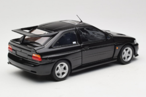 Ford Escort RS Cosworth Black Metallic Minichamps 1:18 150089020 Metaal — afbeelding 3 van 8
