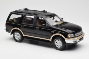 Ford Expedition Eddie Bauer Zwart UT Models 1:18 22710 Metaal