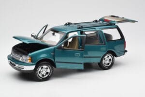 Ford Expedition XLT Groen Metallic UT Models 1:18 22717 Metaal — afbeelding 2 van 8