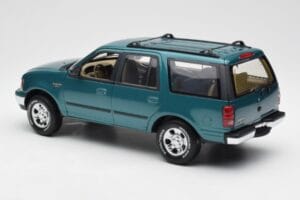 Ford Expedition XLT Groen Metallic UT Models 1:18 22717 Metaal — afbeelding 7 van 8