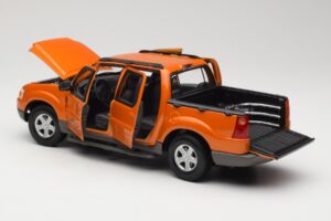 Ford Explorer Sport Trac Oranje Maisto 1:18 536891G Metaal — afbeelding 5 van 8