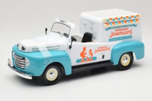 Ford F-1 Howard Johnson's Ice Cream Road Signature 1:18 92229 Metaal