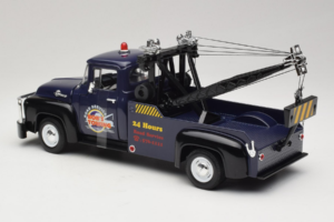 Ford F-100 Sleepwagen Bob's Towing Welly 1:18 19834-W Metaal — afbeelding 5 van 6