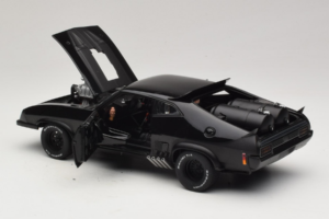 Ford Falcon XB Interceptor Mad Max 2 The Road Warrior AUTOart 1:18 72745 Metaal — afbeelding 5 van 8
