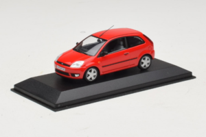 Ford Fiesta Mk5 2-Door Rood Minichamps 1:43 FIESTA004 Metaal — afbeelding 2 van 4