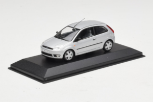 Ford Fiesta Mk5 2-Door Zilver Minichamps 1:43 FIESTA003 Metaal — afbeelding 2 van 4