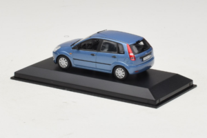 Ford Fiesta Mk5 4-Door Lichtblauw Minichamps 1:43 FIESTA002 Metaal — afbeelding 3 van 4