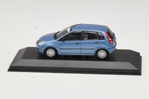 Ford Fiesta Mk5 4-Door Lichtblauw Minichamps 1:43 FIESTA002 Metaal