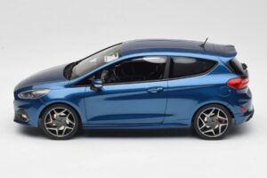 Ford Fiesta Mk8 ST Blauw DNA 1:18 DNA000092 Hars — afbeelding 3 van 6
