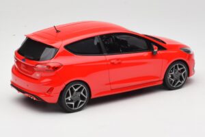 Ford Fiesta Mk8 ST Rood DNA 1:18 DNA000093 Hars — afbeelding 2 van 6