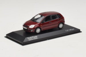 Ford Fiesta Mk5 Rood Metallic Minichamps 1:43 400081101 Metaal — afbeelding 2 van 4