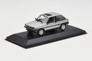 Ford Fiesta XR2 Zilver Minichamps 1:43 400085160 Metaal — afbeelding 2 van 4