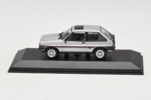 Ford Fiesta XR2 Zilver Minichamps 1:43 400085160 Metaal