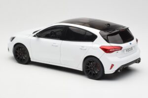 Ford Focus ST Mk4 Frozen Wit MCG 1:18 MCG18453 Metaal — afbeelding 5 van 6