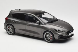 Ford Focus ST Mk4 Grijs MCG 1:18 MCG18454 Metaal — afbeelding 4 van 6