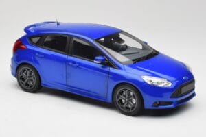 Ford Focus ST Mk2 Blue Metallic Minichamps 1:18 110082001 Metaal — afbeelding 6 van 8