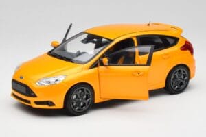 Ford Focus ST Mk2 Tangerine Scream Minichamps 1:18 110082005 Metaal — afbeelding 2 van 8