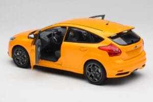 Ford Focus ST Mk2 Tangerine Scream Minichamps 1:18 110082005 Metaal — afbeelding 5 van 8