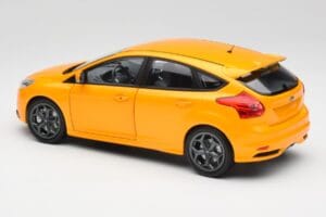 Ford Focus ST Mk2 Tangerine Scream Minichamps 1:18 110082005 Metaal — afbeelding 7 van 8