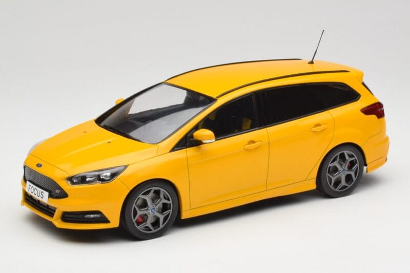 Ford Focus ST Turnier Mk3 Geel MCG 1:18 MCG18464 Metaal