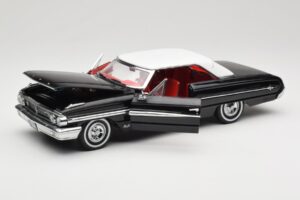 Ford Galaxie 500 Zwart Sun Star 1:18 1442 Metaal — afbeelding 2 van 8