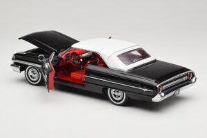 Ford Galaxie 500 Zwart Sun Star 1:18 1442 Metaal — afbeelding 5 van 8