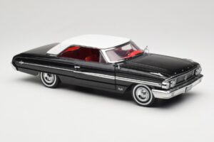 Ford Galaxie 500 Zwart Sun Star 1:18 1442 Metaal — afbeelding 6 van 8