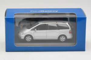 Ford Galaxy Mk2 Zilver Minichamps 1:43 GALAXY001 Metaal — afbeelding 4 van 4