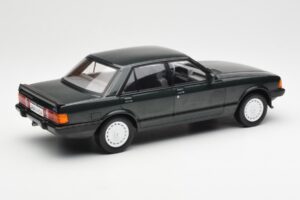 Ford Granada Mk2 2.8 Injection Donkergroen MCG 1:18 MCG18263 Metaal — afbeelding 2 van 6