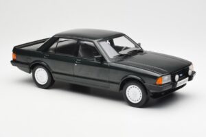 Ford Granada Mk2 2.8 Injection Donkergroen MCG 1:18 MCG18263 Metaal — afbeelding 4 van 6