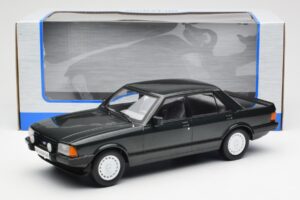 Ford Granada Mk2 2.8 Injection Donkergroen MCG 1:18 MCG18263 Metaal — afbeelding 6 van 6