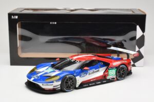 Ford GT GTE #68 D. Muller / J. Hand / S. Bourdais Chip Ganassi Racing LMGTE Pro 24 Hours of Le Mans 2016 Winner Minichamps 1: — afbeelding 6 van 6