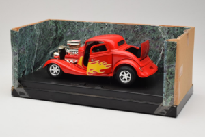 Ford High Tech Rood met Vlam American Muscle 1:18 7726 Metaal — afbeelding 3 van 4