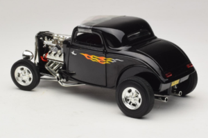 Ford Hot Rod Zwart Rydell High Grease ERTL 1:18 36602 Metaal — afbeelding 5 van 6