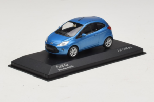 Ford Ka Blue Metallic Minichamps 1:43 400088202 Metaal — afbeelding 2 van 4