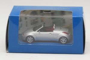 Ford Ka Cabriolet Zilver Minichamps 1:43 403086434 Metaal — afbeelding 4 van 4