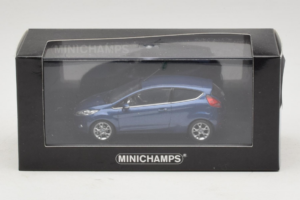 Ford Ka Dark Blue Metallic Minichamps 1:43 FORD004 Metaal — afbeelding 4 van 4
