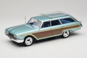 Ford Country Squire Blauw MCG 1:18 MCG18049 Metaal