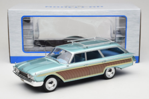 Ford Country Squire Blauw MCG 1:18 MCG18049 Metaal — afbeelding 6 van 6