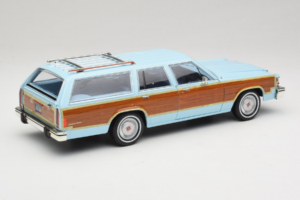 Ford LTD Country Squire Charlie's Angels Movie GreenLight 1:18 19066 Metaal — afbeelding 3 van 8