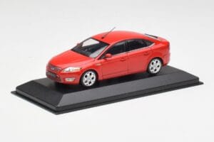 Ford Mondeo Mk4 Colorado Rood Minichamps 1:43 MONDEO001 Metaal — afbeelding 2 van 4