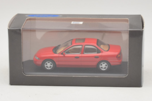 Ford Mondeo Mk1 Sedan Rood Minichamps 1:43 82000 Metaal — afbeelding 4 van 4